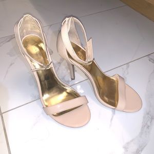 Madden girl light strap pink heel with gold inside